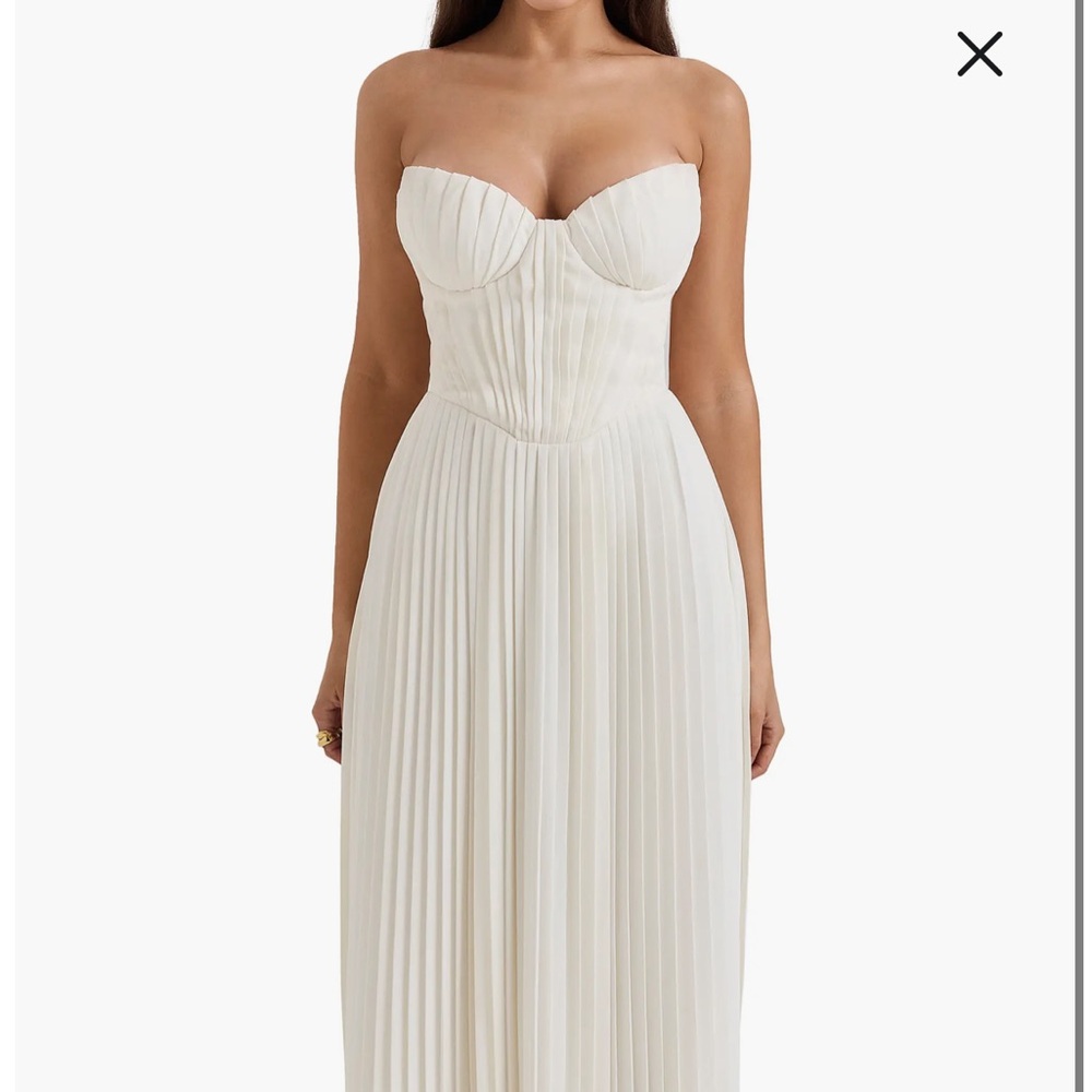 House of CB Amorata Strapless Pleated Georgette Cocktail Dress